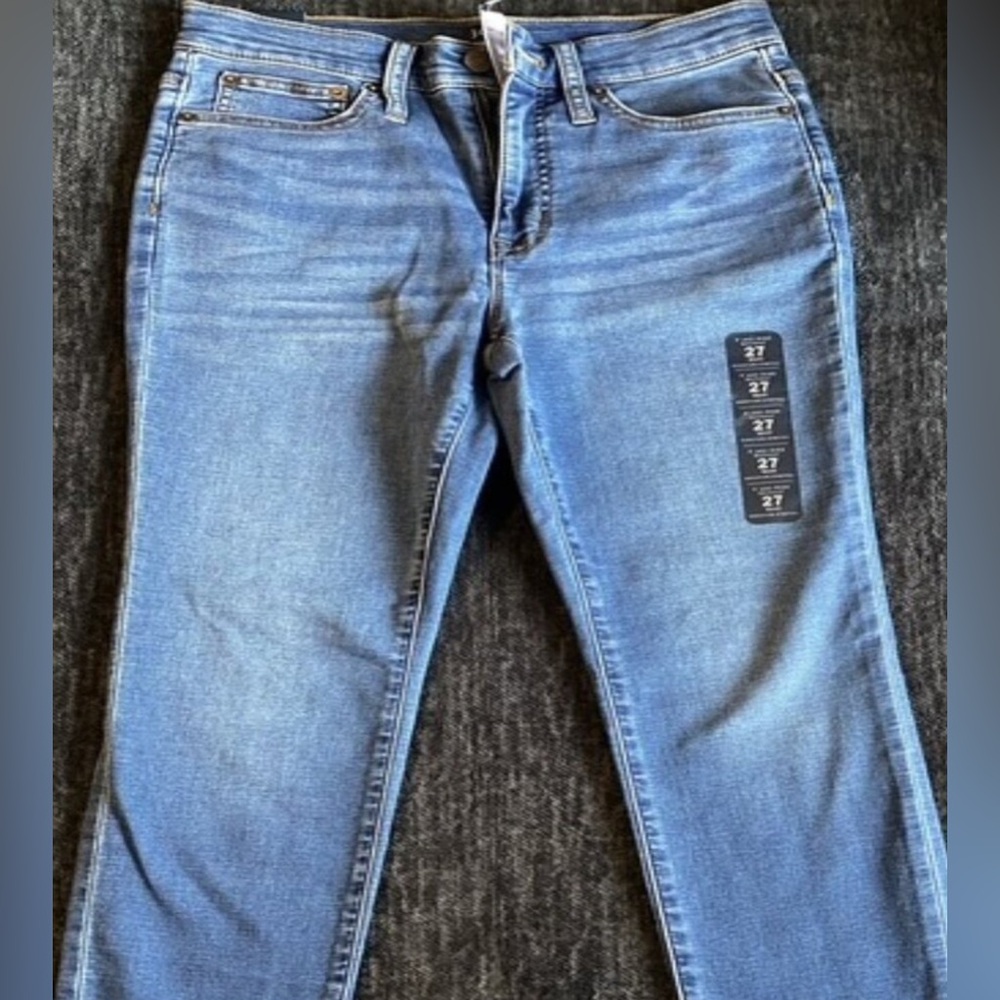 J.Crew Mid-Rise skinny Jeans NWT 27